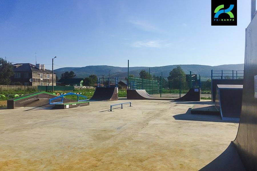 Nogliki skatepark